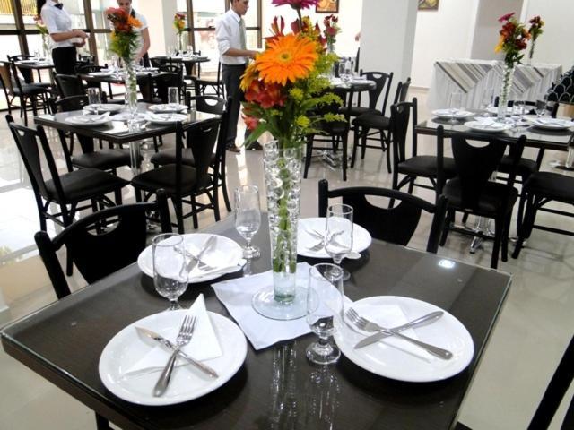 טולדו Hotel Maestro Executive Toledo מראה חיצוני תמונה