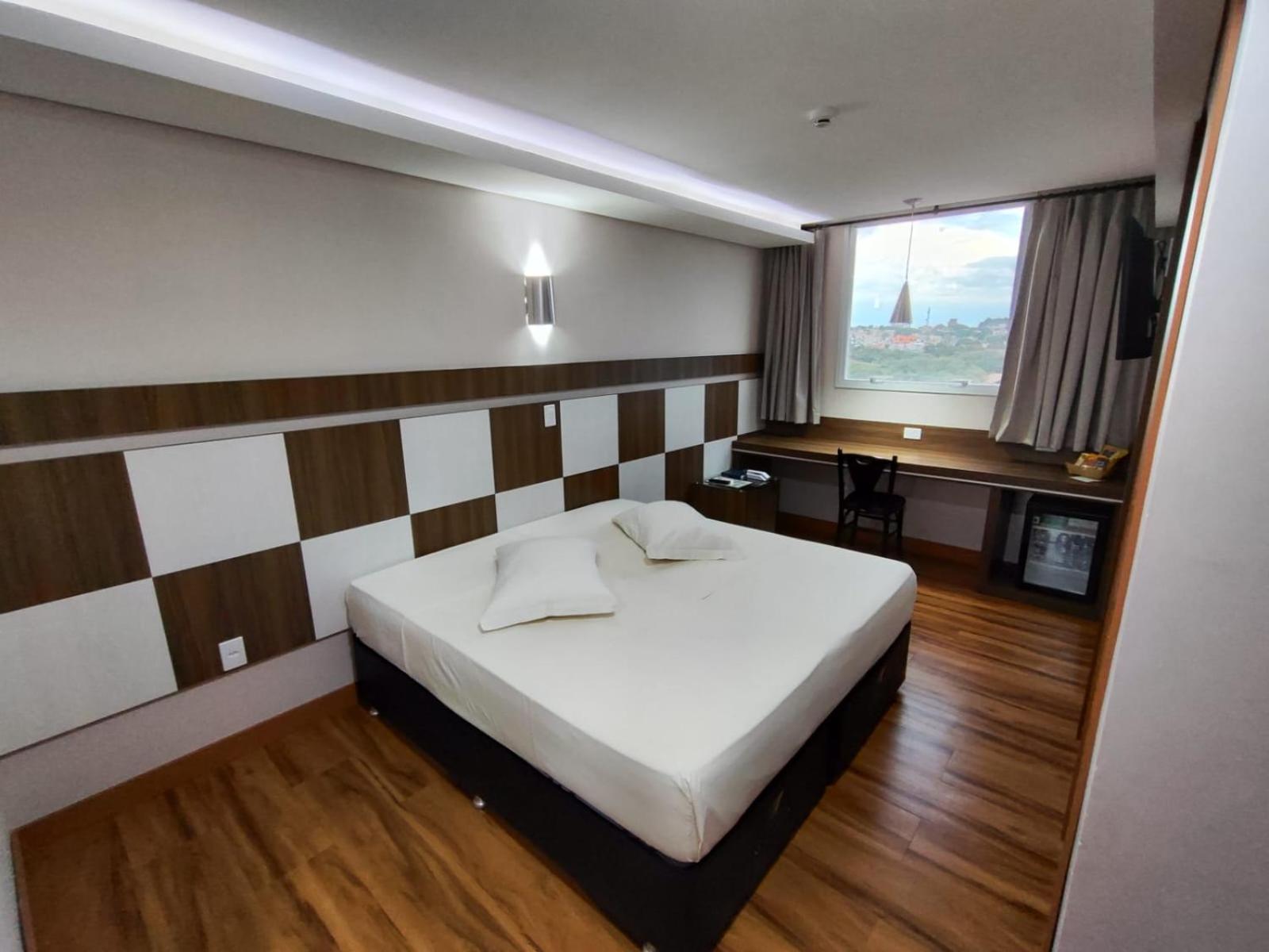 טולדו Hotel Maestro Executive Toledo מראה חיצוני תמונה